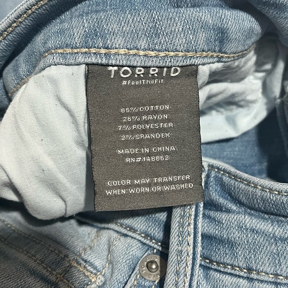 Torrid 12R Light Blue Denim Jeans EUC - Picture 8 of 8